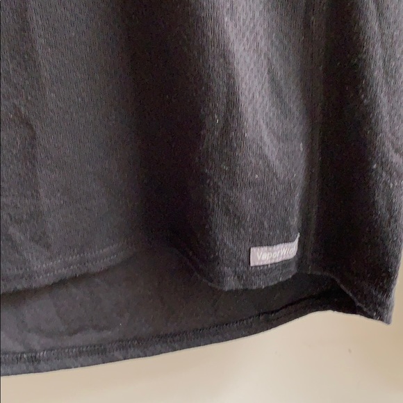 Black North Face VaporWick Pullover - Picture 4 of 5